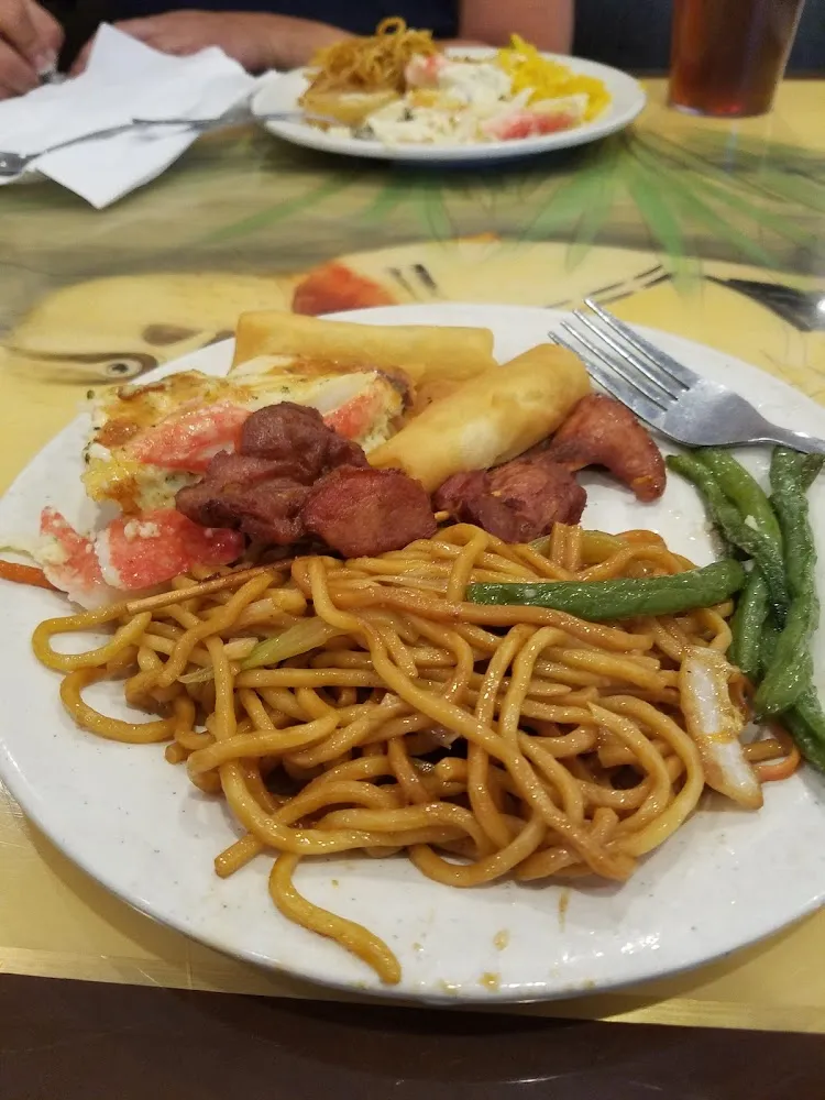 Lo Mein Noodles Crab Meat Lo Mein Fried Green Beans Spring Egg Roll